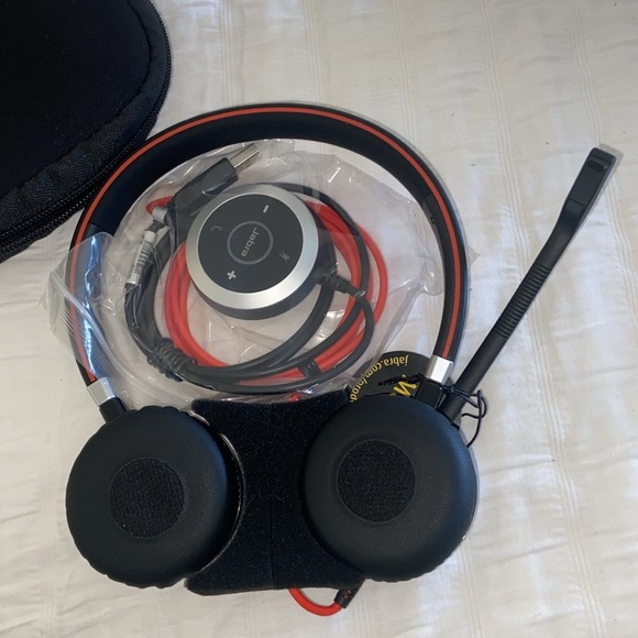 Jabra Evolve 40 Mono Black Headband Headsets - Picture 3 of 6